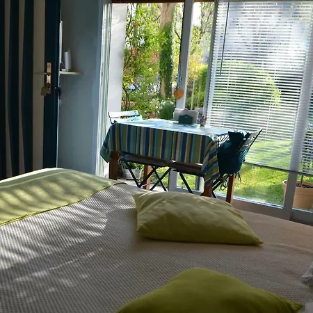 D'hotes El Vigot Plaza Couette-café 2*